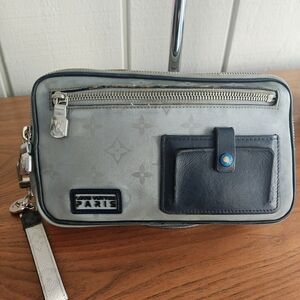 Louis Vuitton Satellite Clutch